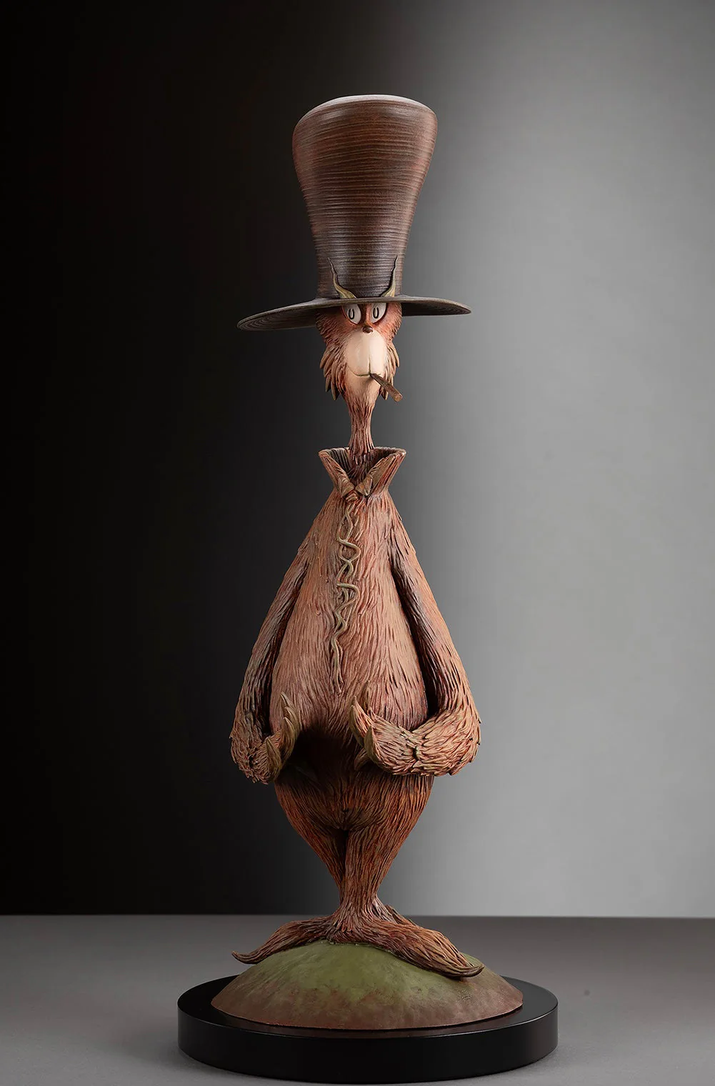Indistinct Cat Sculpture #521