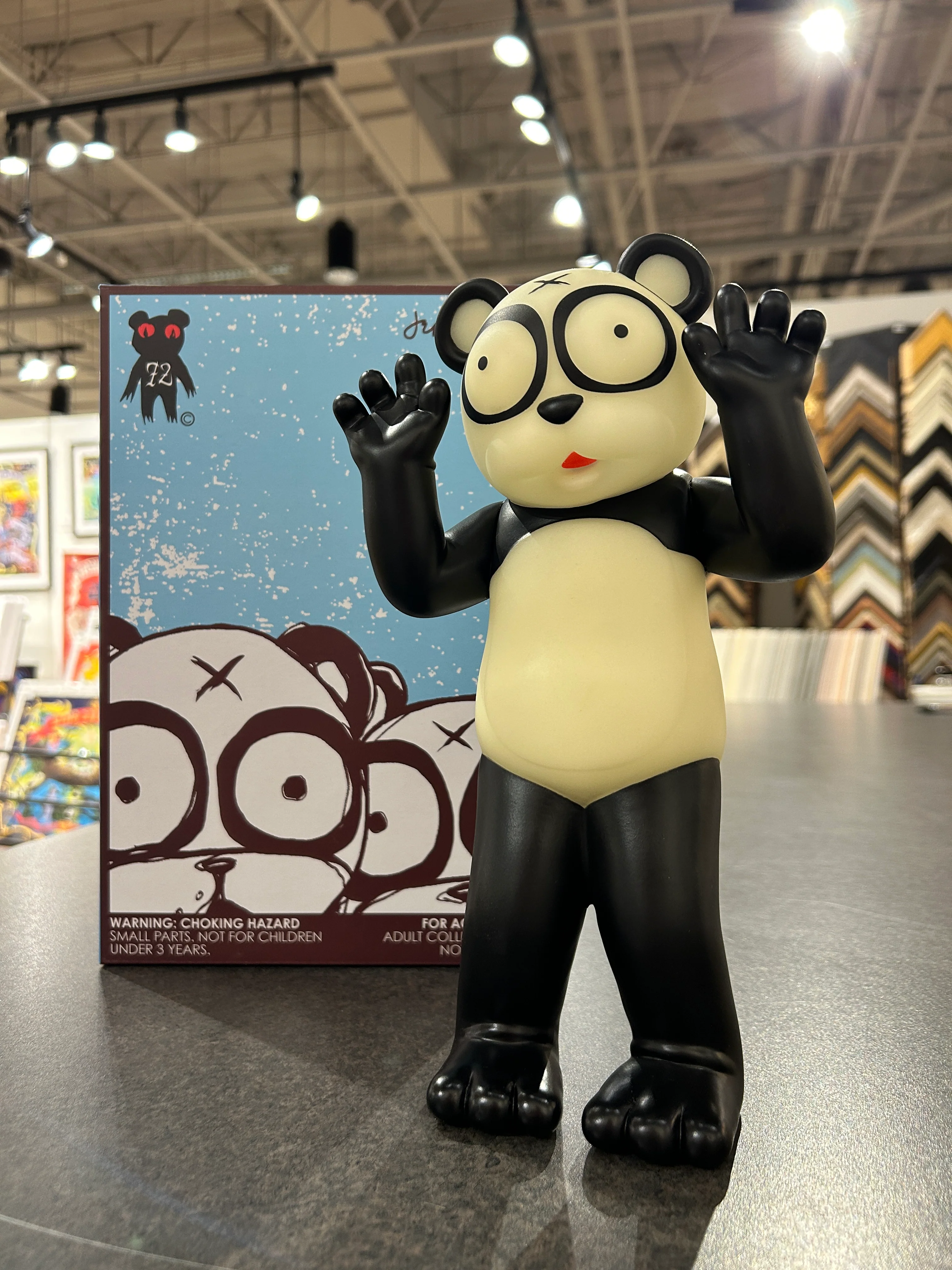 Veil East (Glow) - Limited Edition Vinyl Figure